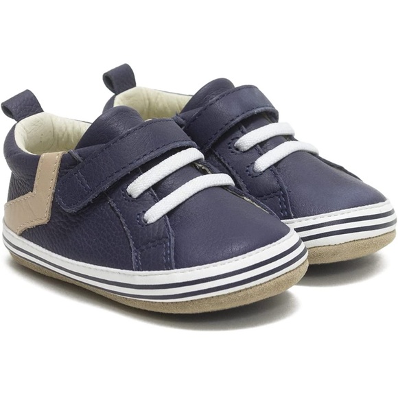 Robeez First Kicks walker shoes - Picture 1 of 6